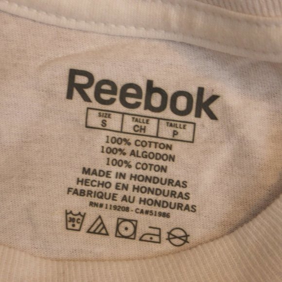 NWT Arizona Coyotes Reebok Hockey Fights Cancer White Tee S - Picture 3 of 5